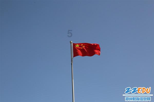 迟重瑞一家恩爱现身,81岁陈丽华打扮富贵气质佳,他们有真爱吗?蜗牛问答-专业解答你的问题